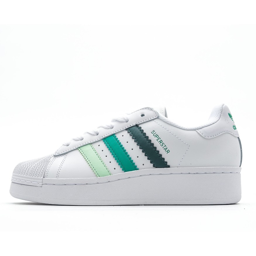 รองเท้าผ้าใบ Adidas Originals Superstar XLG สีขาว Collegiate Green IF9121