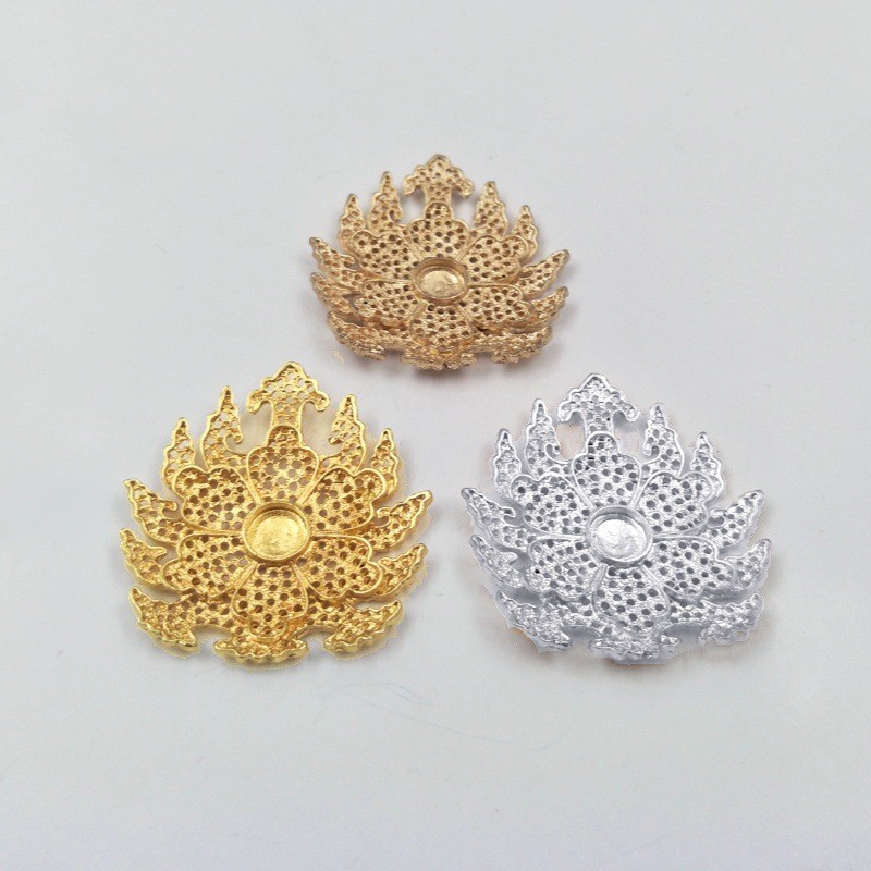 Diy เครื ่ องประดับอุปกรณ ์ เสริมโลหะผสม Lotus ดอกไม ้ ชิ ้ นเครื ่ องแต ่ งกายอุปกรณ ์ เสริมผมวัสดุ