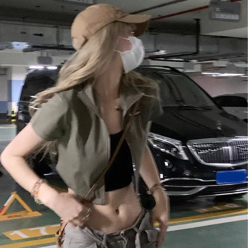 Solovely เสื้อเชิ้ตผู้หญิง สไตล์เกาหลี แขนสั้น เสื้อครอป ปกโปโล ซิป เสื้อแจ็คเก็ต