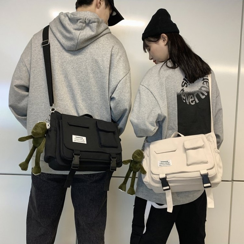 Minimalist Casual กระเป๋าสะพายข้างแฟชั่นกระเป๋าพร็อพนักเรียน - รูปที่ 7