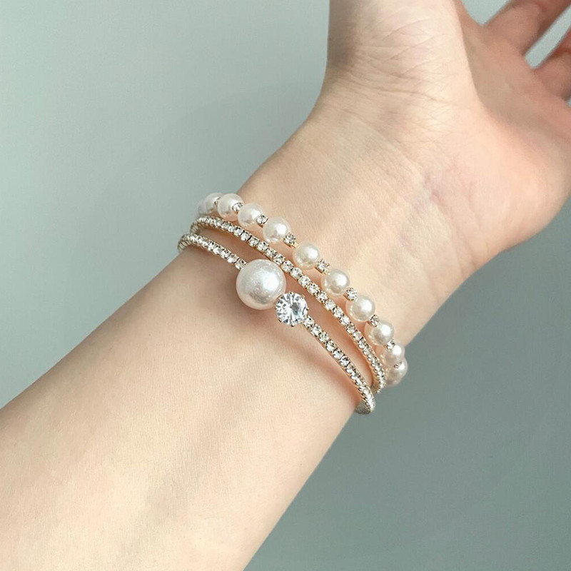 สามชั้นปรับขนาดสร้อยข้อมือแฟชั่น Pearl Zircon Cuff กําไลข้อมือเครื่องประดับสําหรับผู้หญิงs