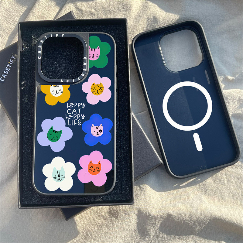 Casetify X Happy Cat แม่เหล็กดูด Black & Sliver กระจก Matte สีดํา IPhone กรณี IPhone 15 14 13 12 Pro Max Plus Hard กลับกรณีฝาครอบกล่องแกะสลักโลโก้