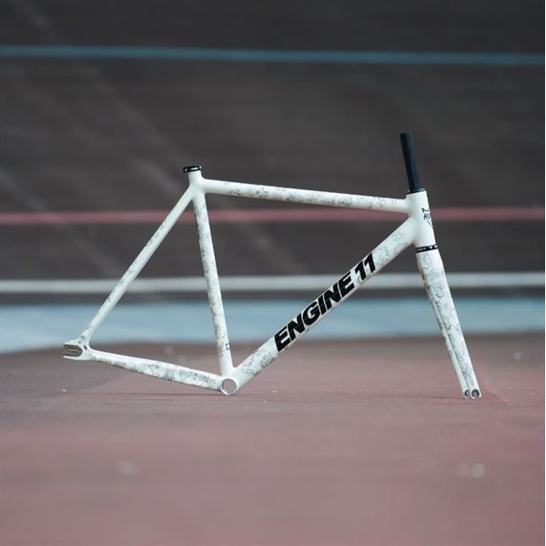 Khung Fixed Gear nhôm càng carbon Engine11 CritD Track Hunterbros, CritD X Deluxe, CritD Track