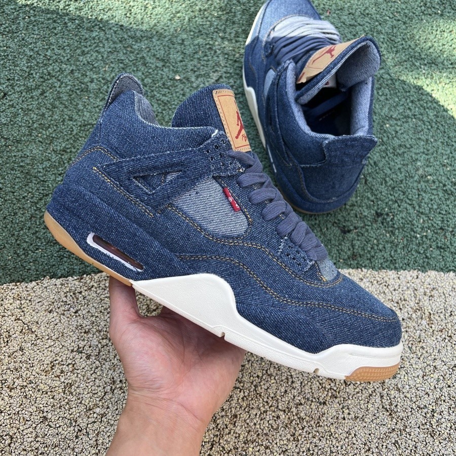 Aj4 รองเท้าผ้าใบ Levis x รองเท้าวิ่ง Air Jordan 4 Shock Absorption Rebound น้ําหนักเบา AJ4 Denim Co-