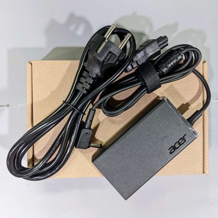 อะแดปเตอร์ Acer Aspire E5 E5-576 A315 N19C3 E5-575 E1 E15 N16Q2 N19C1 19V 3.42A 65W ดั้งเดิม