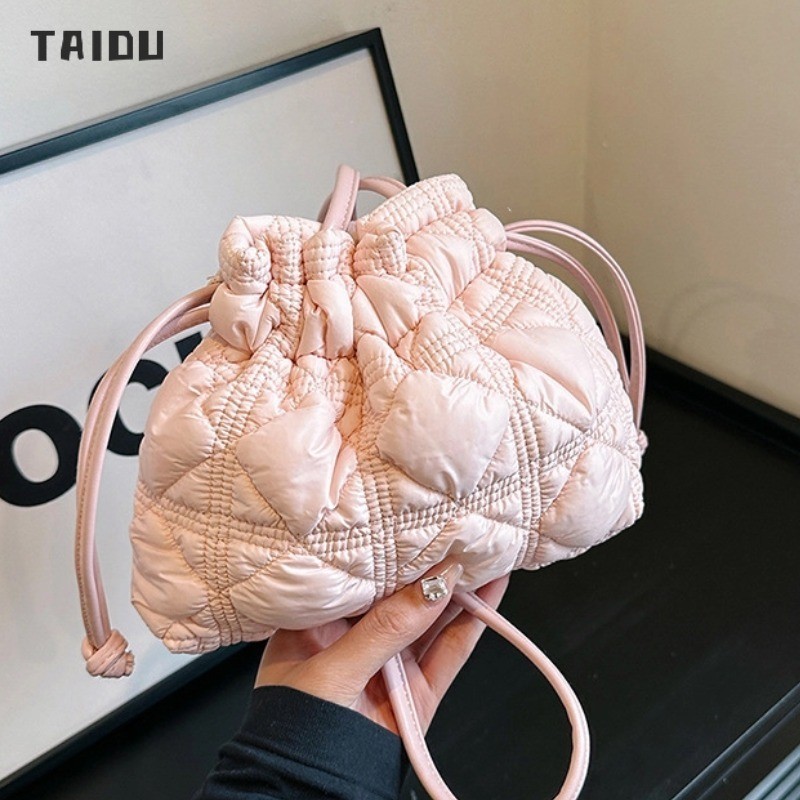 Taidu Simple Rhombus Drawstring Bundle Pleated Bucket Bag Cloud Shoulder Messenger Bag