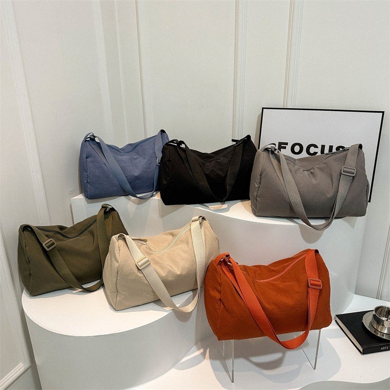 กระเป๋าผ้าสะพายข้างมีซิปผ้าแคนวาสสะพายข้าง มินิ เท่ๆ ไนล่อน Mini Shoulder Bag ไหล่ ผู้หญิง น่ารัก  uniqlo แฟชั่น