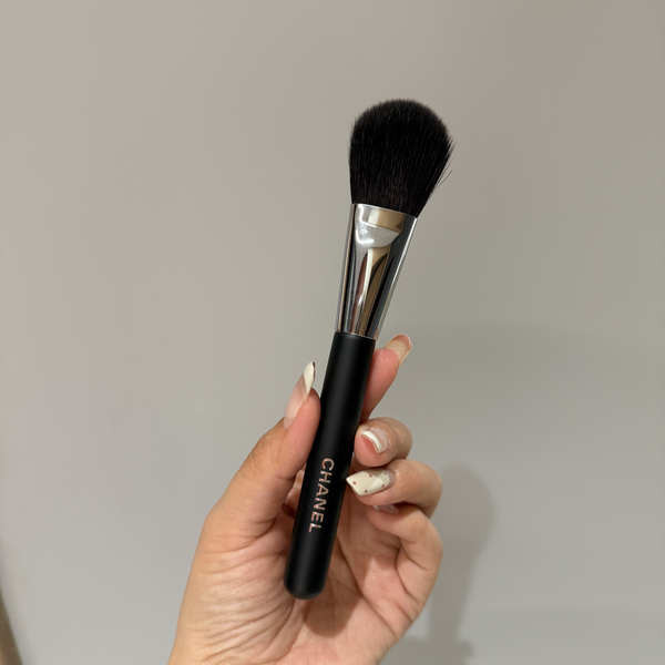 แปรงปัดแก้ม แปรง อุดรอยรั่ว!Chanel Wool Blush Brush แปรงคอนทัวร์แบน แปรงแต่งหน้าบางส่วน แปรงหน้าผมสั