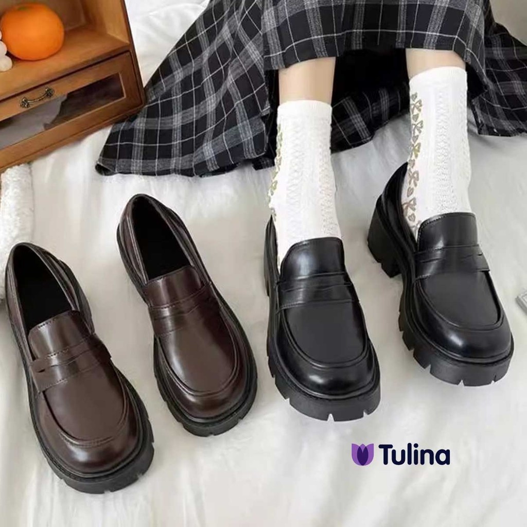 รองเท้าหนังผู้หญิง สไตล์ชิคๆ ใส่สบาย สวยงาม