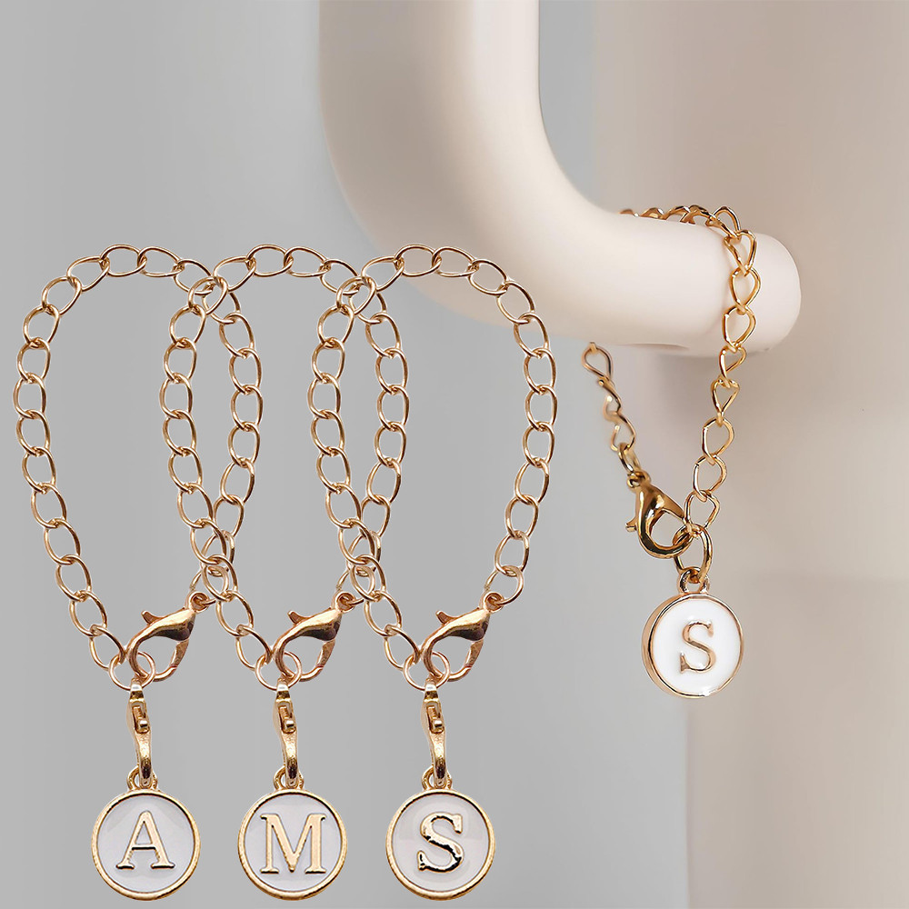 พวงกุญแจโลหะ ลายตัวอักษร A-Z 26 Initials พร้อมโซ่ 1 ชิ้น สําหรับตกแต่งขวดน้ํา กระเป๋า