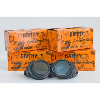 SANNY แว่นตาเชื่อมแก๊ส แบบสายรัดยาง กระจกดำ แซนนี่