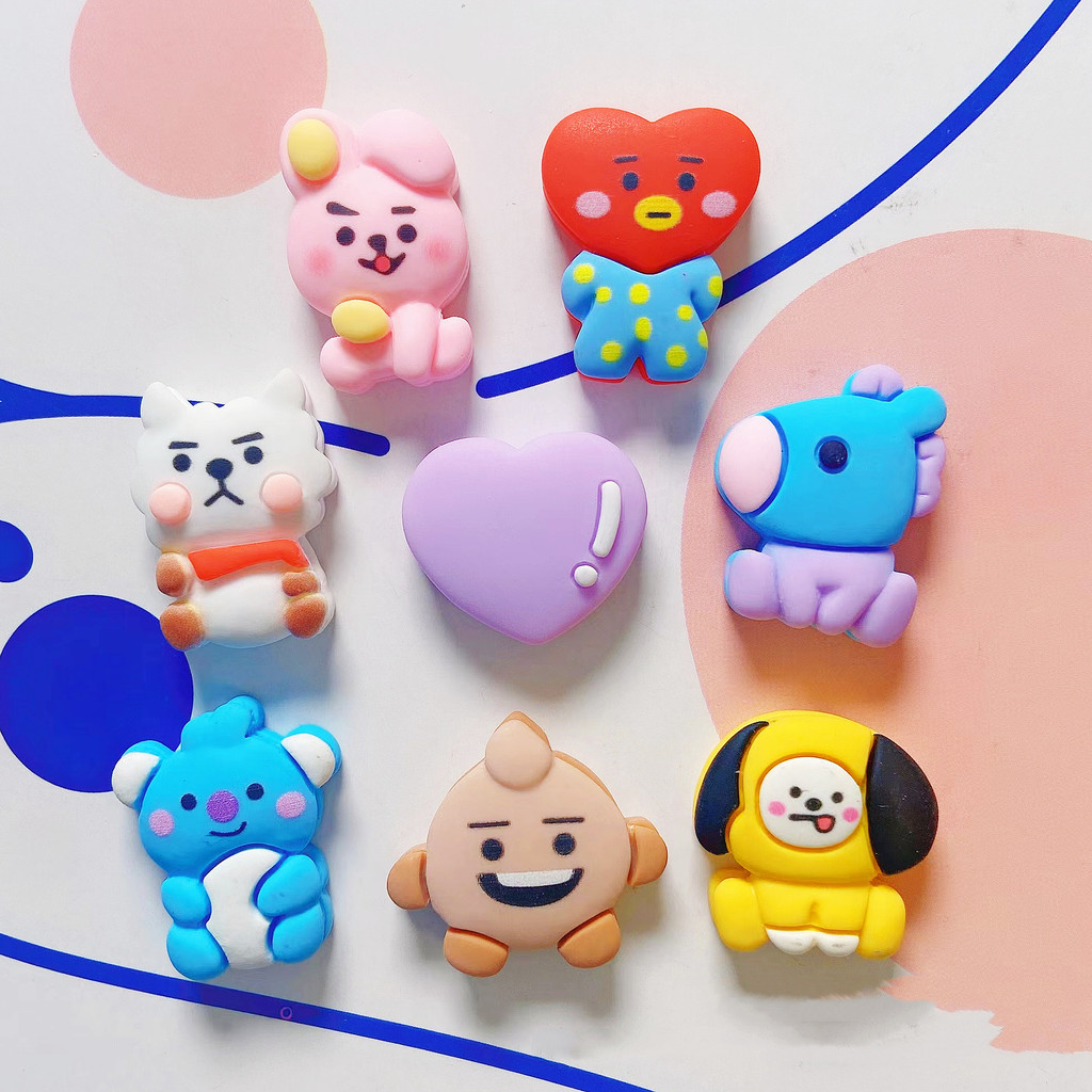 ใหม่ BTS ชุดน่ารักบิสกิตกระต่ายสุนัข Koala clog Pins INS Charm ปุ่ม DIY อุปกรณ์เสริมสําหรับหัวเข็มขัดรองเท้าอุปกรณ์เสริมตกแต่ง - รูปที่ 5