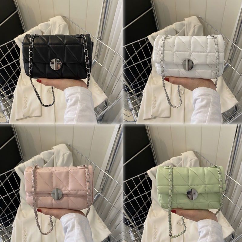 กระเป๋าสะพายข้างมี 4 สีให้เลือกหนัง pu shiny girl88