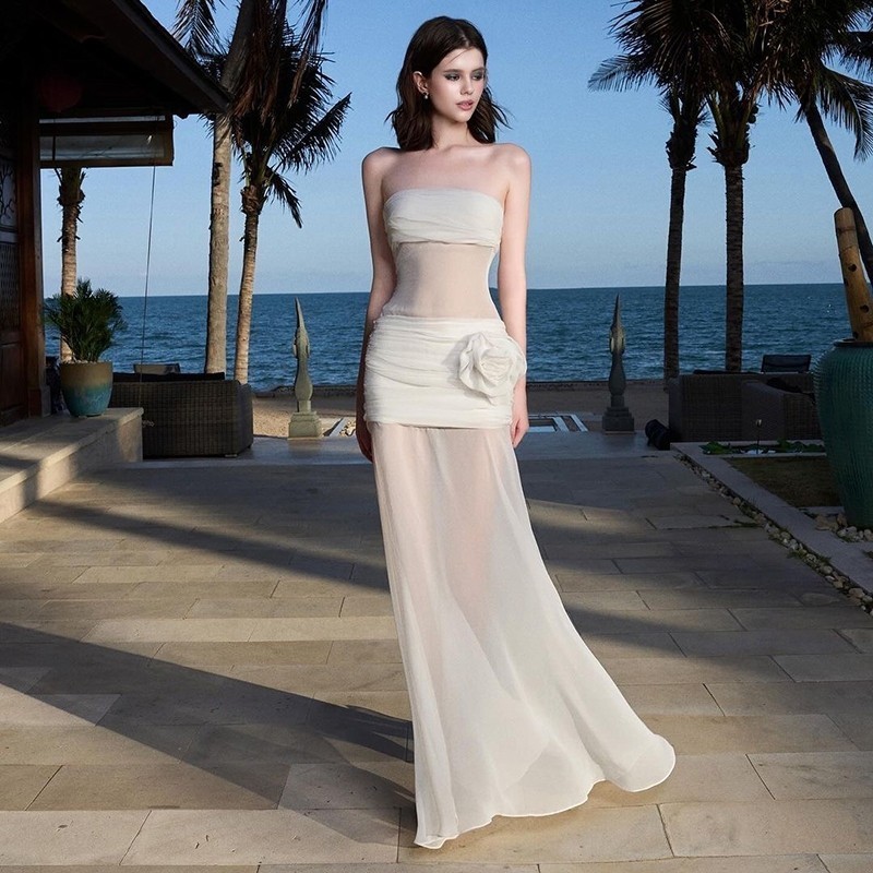 Kliou Relax Elegant Maxi Dresses Off Sleeves Rose Embellishment Backless ดูผ่านอเนกประสงค์ฤดูร้อนบรรยากาศสไตล์แฟชั่น 2024 ใหม่