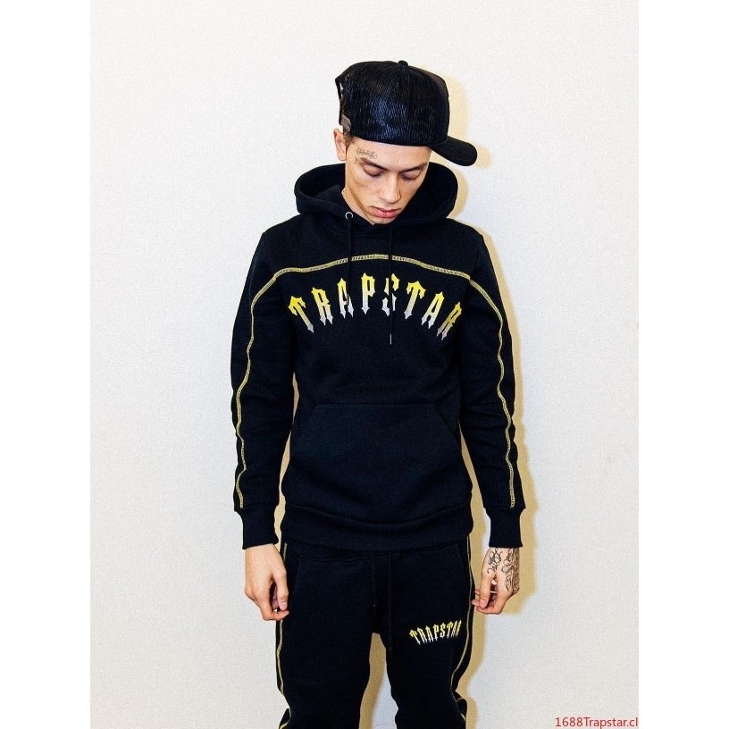 เสื้อกันหนาวมีฮู้ดกํามะหยี่ปักลาย การไล่ระดับสี แทรปสตาร์ พร้อมคุณภาพสูง