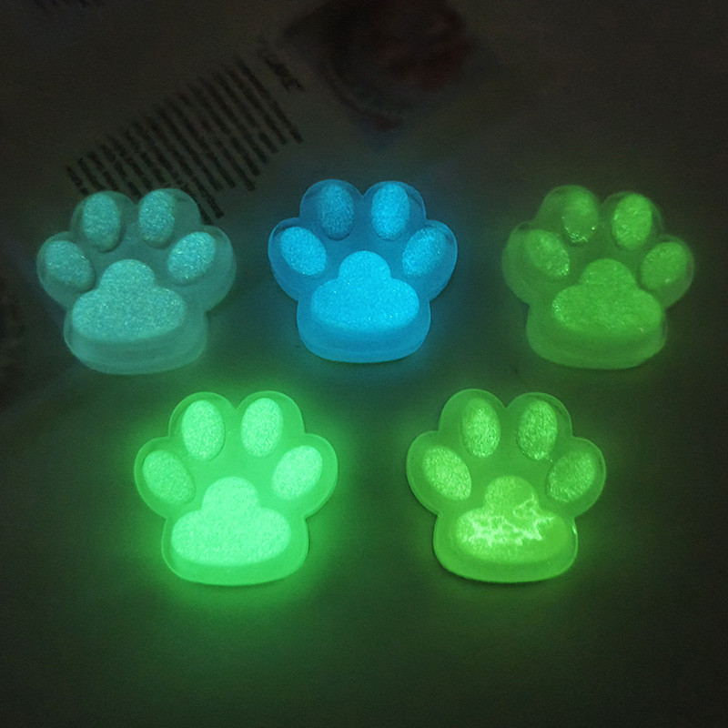 Glow in The Dark jigtas Dog Claw รองเท้า Charms Cat Paw Jibitz croc Luminous คริสตัล Jibits Charm Pin สําหรับเด็กรองเท้าอุปกรณ์ตกแต่ง