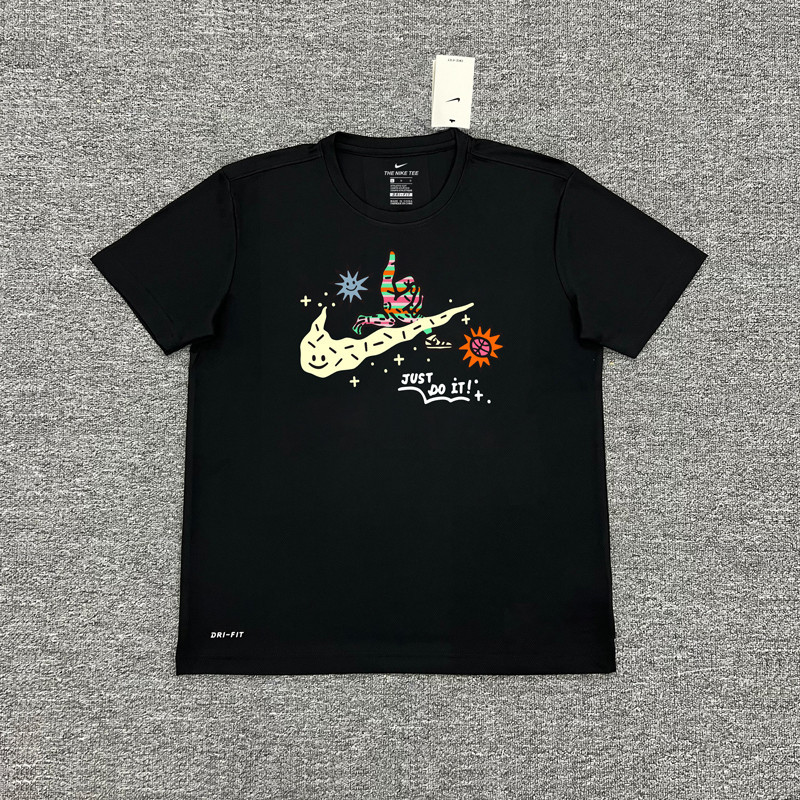 2024 Hook สไตล์ใหม่การ์ตูนเสื้อยืดฤดูร้อน Breathable Quick-Drying Wicking กีฬาการฝึกอบรมชุดบาสเกตบอลยิงแขนสั้นเสื้อยืดผู้ชายผู้หญิง Warm-U