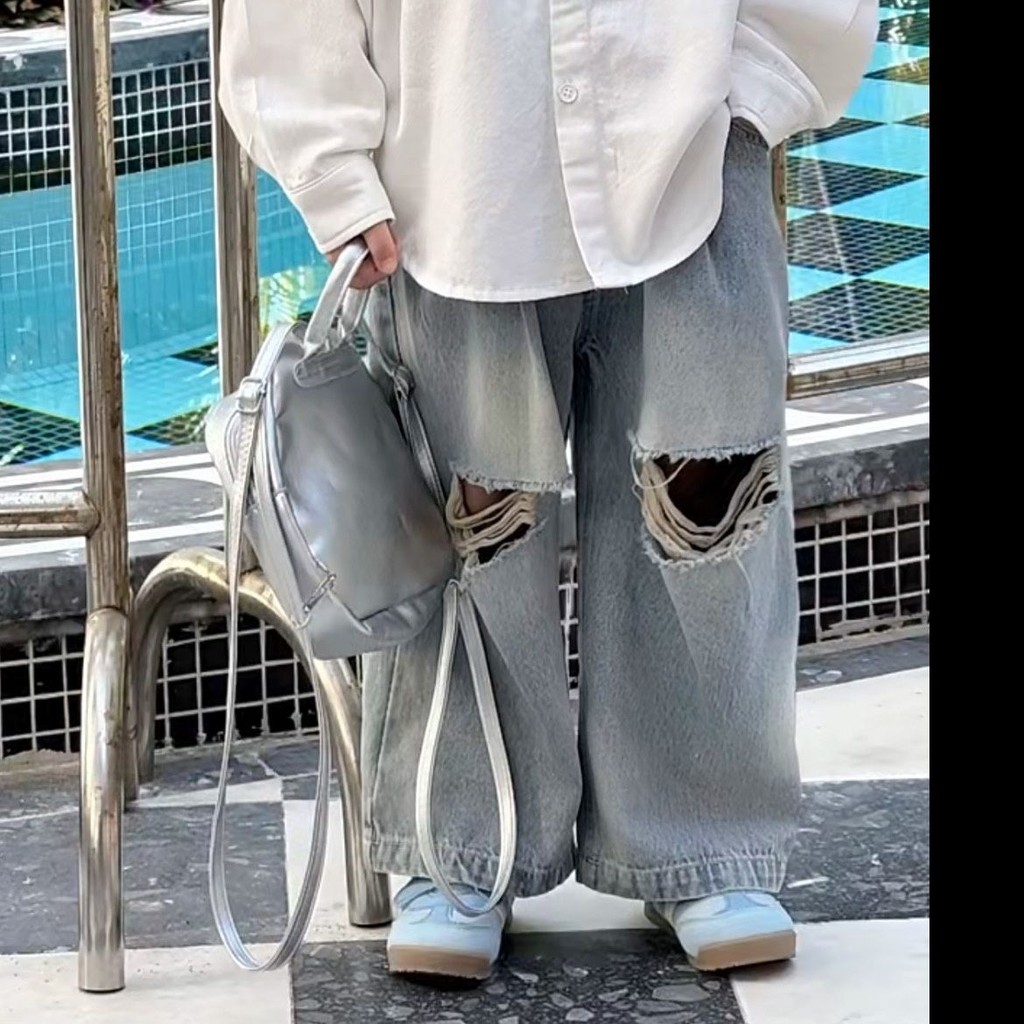 เด็กชายฤดูใบไม้ผลิสไตล์พิมพ์ผูกฉีกกางเกงยีนส์สูทสไตล์ใหม่กราฟฟิตีหลวมพอดีเสื้อสูทสองชิ้น - รูปที่ 6