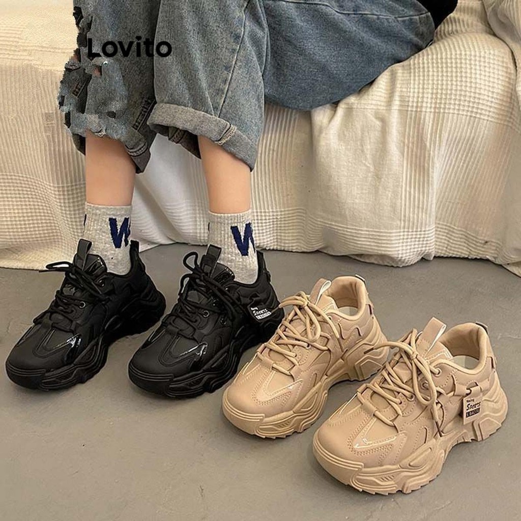 Lovito ลําลองธรรมดาเวอร์ชั่นเกาหลีอเนกประสงค์พื้นหนาเพิ่มความสูงรองเท้าผ้าใบระบายอากาศที่สะดวกสบายสําหรับผู้หญิง  LFA62230