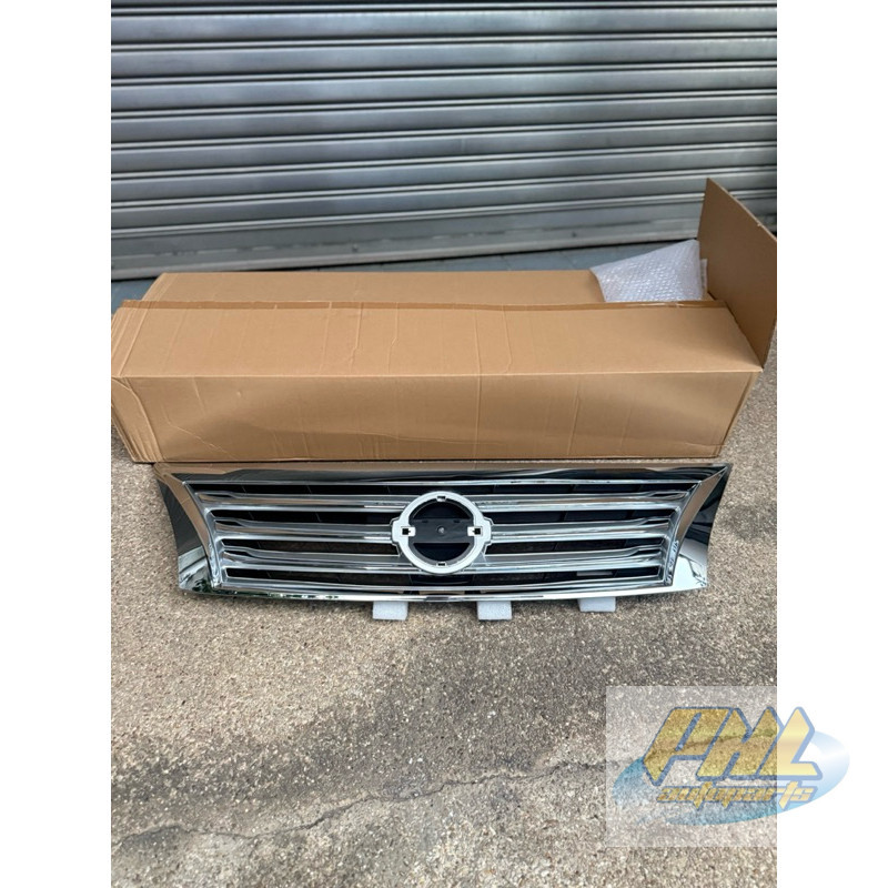 หน้ากระจังNissan teana L33 ปี2013-2019 โครเมี่ยม ราคาตัวละ