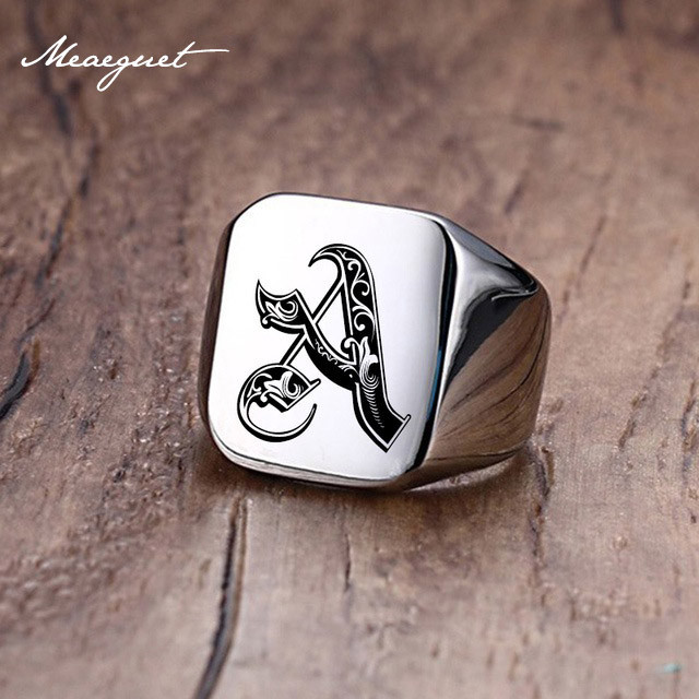 Meaeguet ที ่ กําหนดเองเริ ่ มต ้ น Signet แหวนสําหรับผู ้ ชาย 26 ตัวอักษรแหวนสแตนเลสแสตมป ์ ชายแหวน
