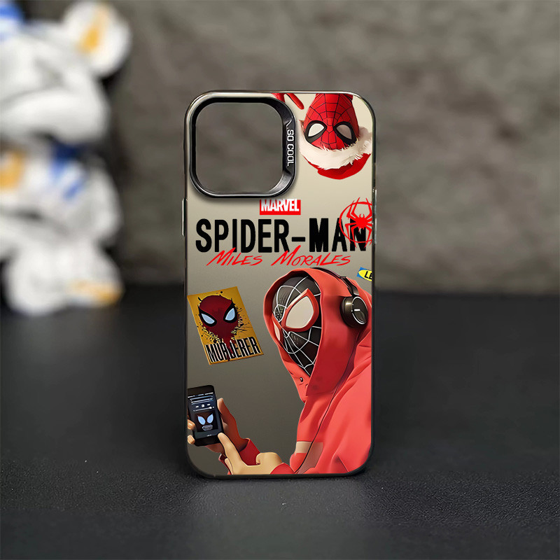ใหม่ Marvel Spider Man ข้อความสีดําเคสโทรศัพท์สําหรับ IPhone 11 12 13 14 15 Pro MAX X XR XS MAX 7/8 Plus Se2020 กระจกอิสระกรอบเกราะป้องกัน