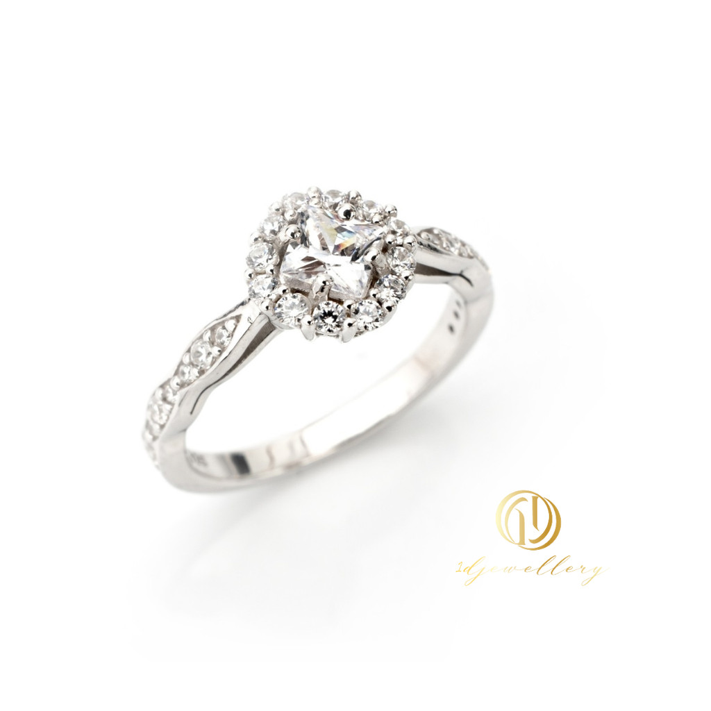 💍✨Elegance Princess Cut Ring✨💍 👑 ขนาด 7