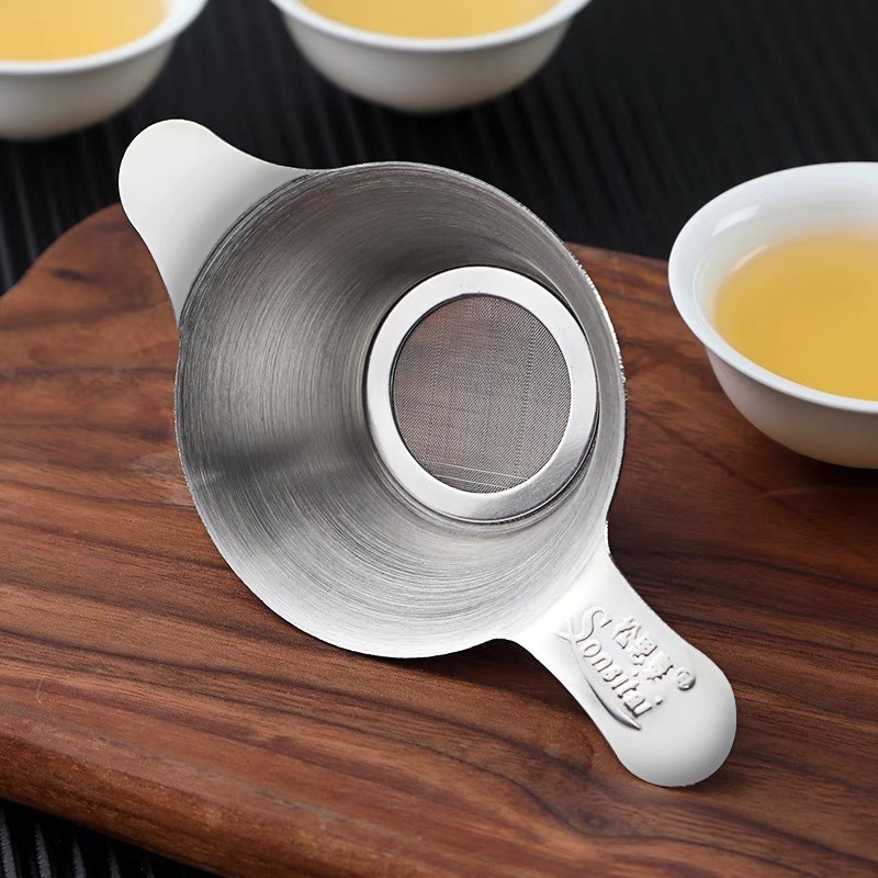 【สินค้าพร้อมส่ง】ตะแกรงกรองชา กากชา และกากกาแฟ ที่กรองชา สแตนเลส ใช้ซ้ําได้ Stainless Tea Infuser