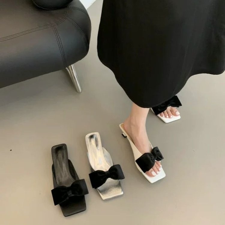 รองเท ้ าส ้ นกลางโบว ์ ผู ้ หญิง Slip-On Square Toe Stiletto รองเท ้ ายาง