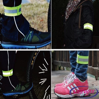 Lee สายรัดข้อมือ แถบสะท้อนแสง ปรับได้ สามารถใช้สำหรับวิ่ง ขี่จักรยาน Reflective Band