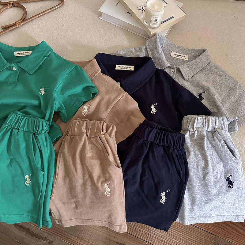 80-130เสื้อโปโล แขนสั้น กางเกงขาสั้น ปักลาย สไตล์เกาหลี แฟชั่นฤดูร้อน สําหรับเด็กผู้ชาย และเด็กผู้หญิง1-5ขวบ