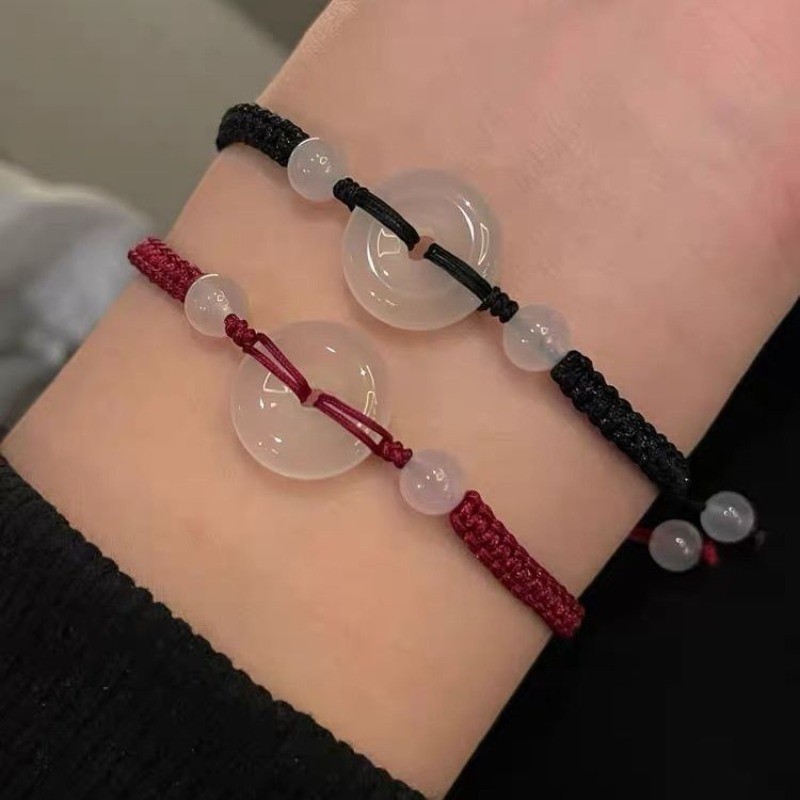 โชคดีปลอดภัยหัวเข็มขัดสร้อยข้อมือผู้ชายผู้หญิงสีแดงสตริงจับมือสร้อยข้อมือคู่เครื่องประดับของขวัญ