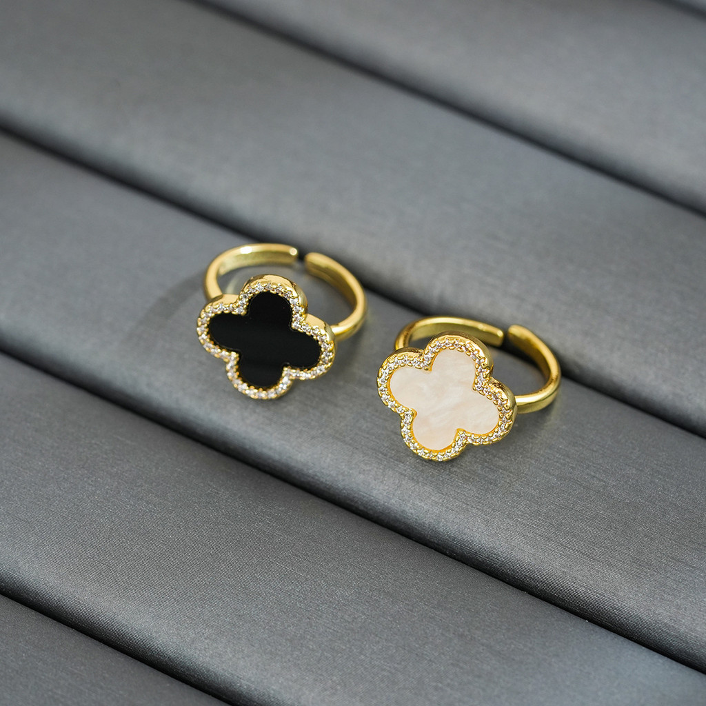 แหวน ทองแดงชุบ 18K ทองแท้ Micro-Inlaid Zircon Four-Leaf Clover ปรับขนาดแหวนนิ้วชี้สุภาพสตรี
