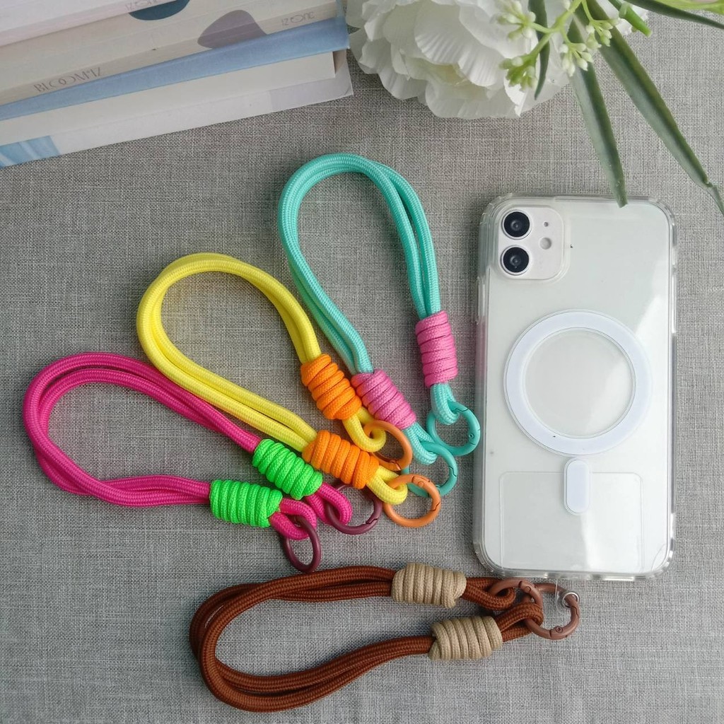 เชือกคล้องมือถือ ขนาดพอดีข้อมือ พร้อมหัวคล้องในตัว หลากหลายสีให้เลือก สายแข็งแรงไม่ขาดง่าย [ส่งเร็วแน่นอน]