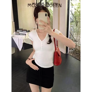 MOESSQUEEN American Retro Design เสื้อยืดแขนสั้นคอวีหญิงสาวร้อน Slim Fit Top #62850