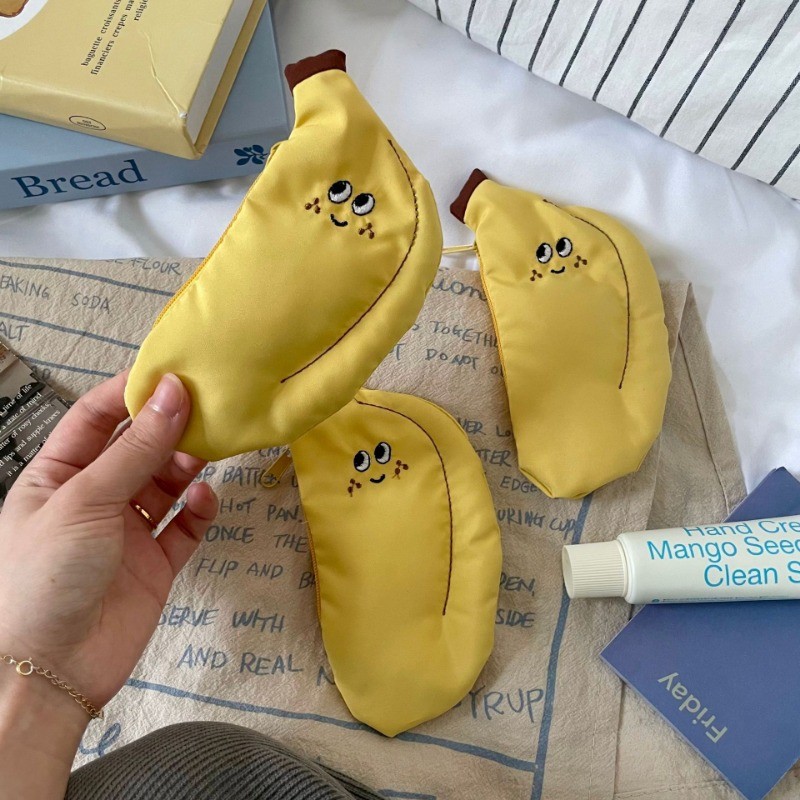 กล้วยน้อยน่ารักกระเป๋าใส่เหรียญแฮนด์เมดการ์ตูนสาวหัวใจมินิผ้าใบเอกสารหูฟังการจัดเก็บกระเป๋านักเรียนจี้