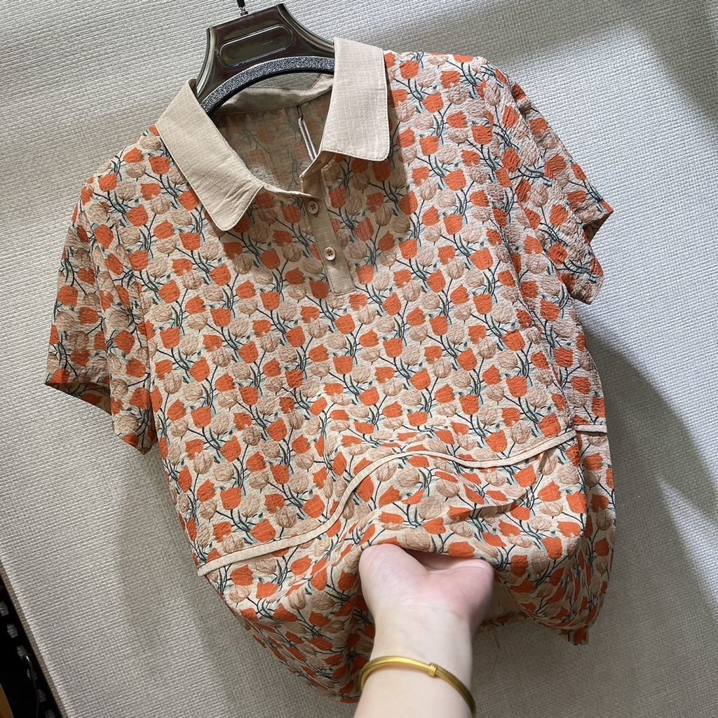 2023 ใหม่สไตล์แม่ฤดูร้อนชุดการจับคู่สี ปก ดอกไม้แขนสั้นเสื้อกลางบางเสื้อขนาดเล็กเย็บ