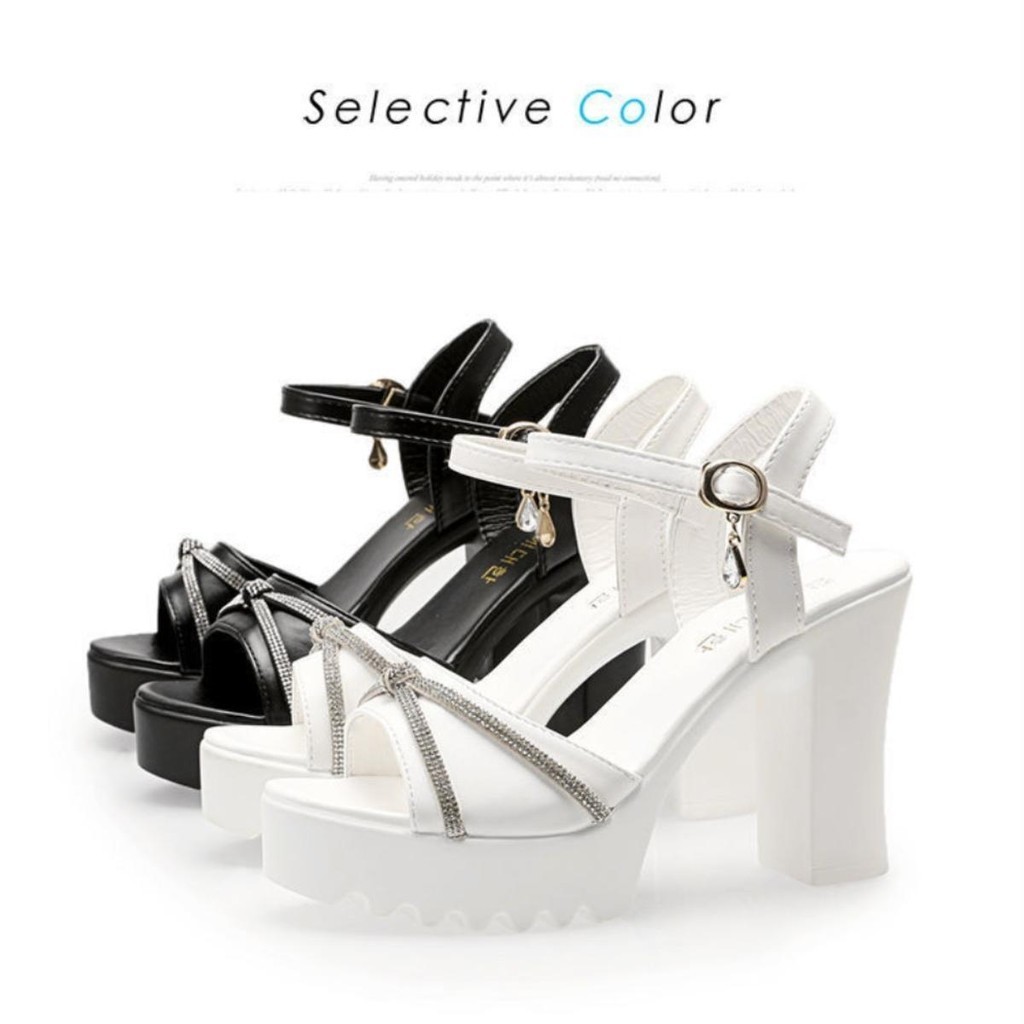 💕ส่งจากไทย ส่งเร็ว⚡️A83 รองเท้าแตะแฟชั่นผู้หญิง แต่งหัวเข็มขัด รุ่นสายแต่งเพชร ส้นหนา เปิดนิ้วเท้า ไซส์ 36-41