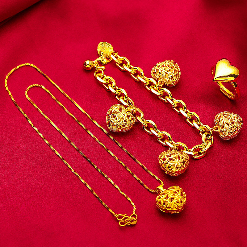 ใหม ่ ทรายทองหัวใจสร ้ อยข ้ อมือสร ้ อยคอทองเหลือง Electroplating เลียนแบบทอง Hollow Heart สร ้ อยข ้ อมือเครื ่ องประดับ
