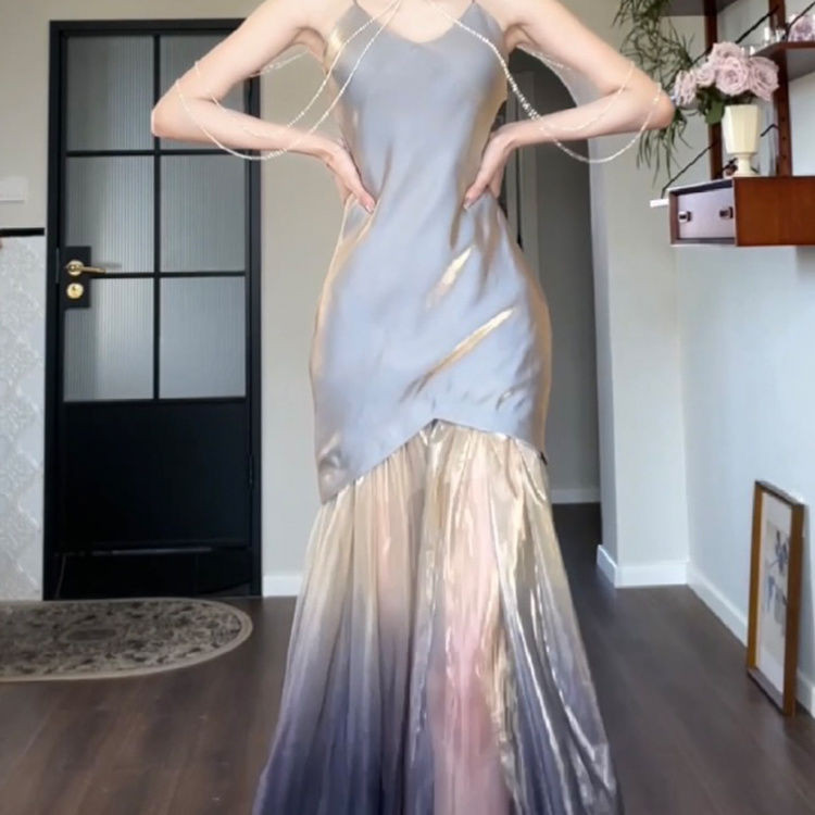 [Gradient Mermaid ] เลเซอร ์ Phantom สีสันชุดผู ้ หญิง Elegance ความรู ้ สึกสูงสลิงหางปลาชุดราตรีกระโปรงความรู ้ สึกสูง