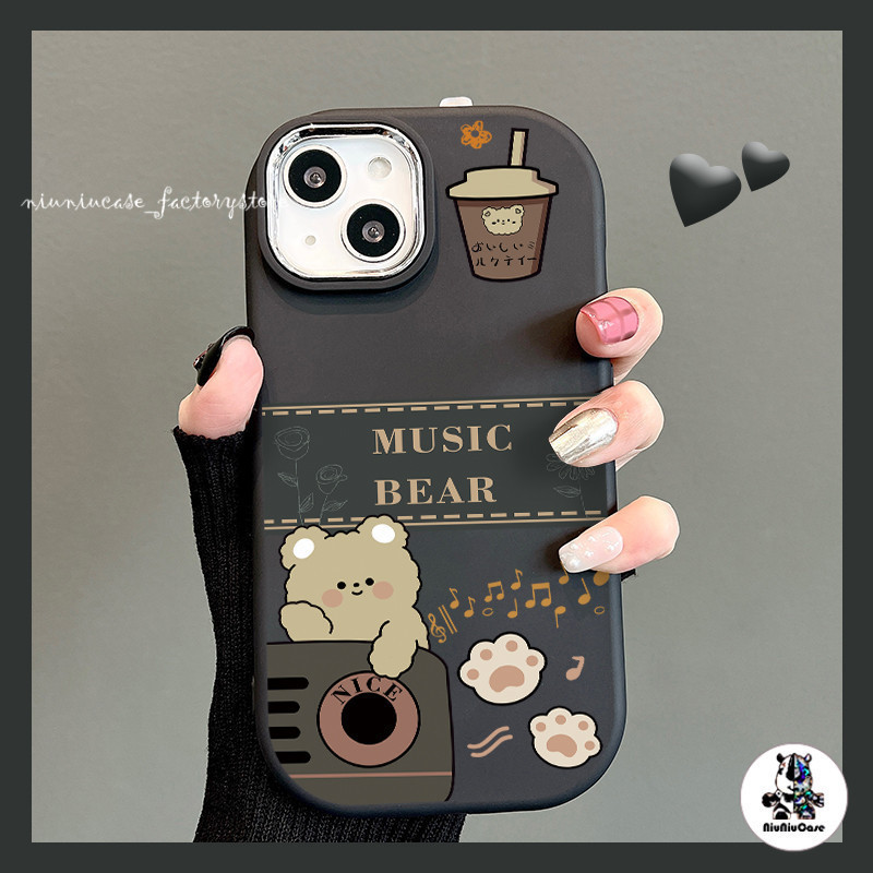 For iPhone 11 13 12 14 Plus 15 Pro Max XR X Case เคสไอโฟน11 Milk Tea รูปหมีน้อยลายการ์ตูนกรอบโทรศัพท์กรอบโลหะกันกระแทก