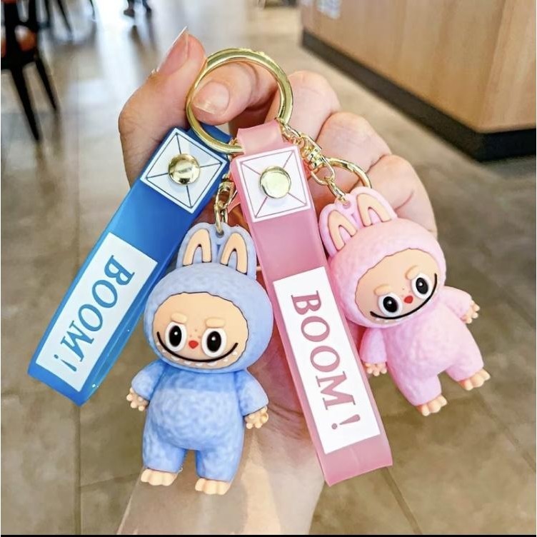 ส่งจากไทย พวงกุญแจ ลาบูบู๊ ฟันแหลม น่ารัก มี 4 สี และ พวงกุญแจ Cry Baby น้องร้องไห้ น่ารัก มี 4 สี