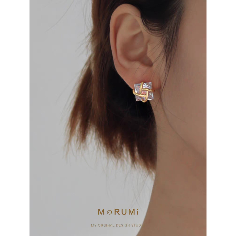 พร้อมส่ง IRIS VINTAGE x MのRumi l Diamond shy earrings GV202430 เครื่องประดับ ทอง 18k ตุ้มหู ประดับพลอย