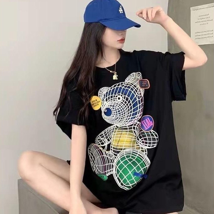 [UT]พร้อมส่ง เสื้อยืด Hotgirl เสื้อยืดคู่รักสไตล์ลำลอง Y2K ผ้าcotton 100% น่ารักและหวาน ​​ลาย "Line Bear"
