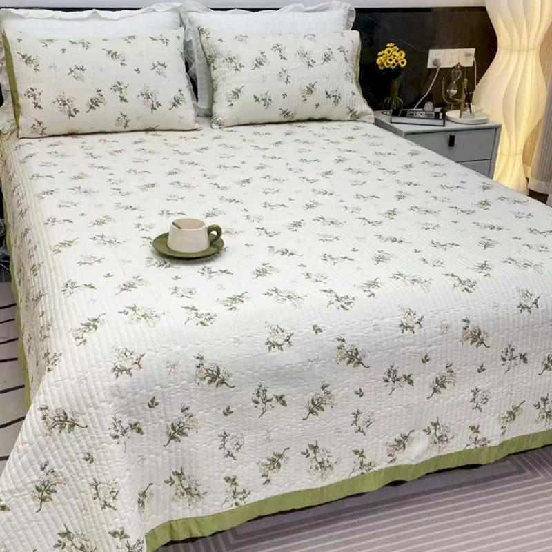 ผ้าคลุมเตียง ผ้ากันฝุ่น มี10ลายให้เลือก ขนาด6.5ฟุต