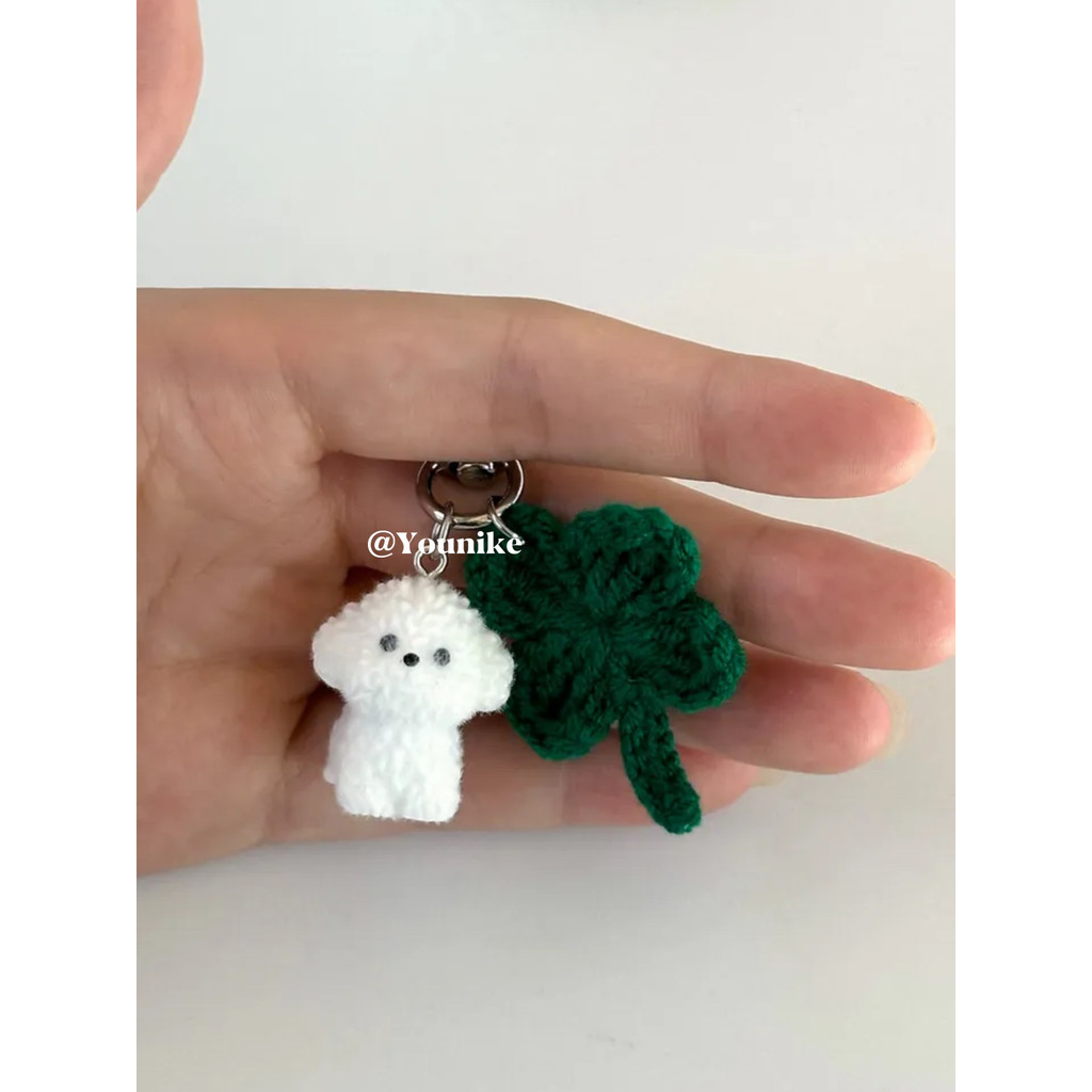 สไตล์เกาหลี ins สไตล์ Niche Design สาวน่ารักหัวใจ Lucky Four-leaf Clover ตุ๊กตาลูกสุนัขสุนัขพวงกุญแจจี้ AirPods จี้โทรศัพท์มือถือจี้สุนัข