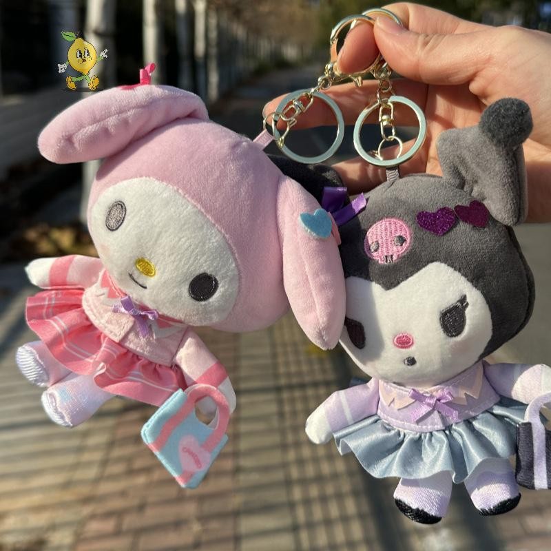 [mozh] 1 ชิ้น Academy Doll Series พวงกุญแจใหม่ Sanrio ของเล่นตุ๊กตาแฟนตาซี Cinnamoroll Kuromi จี้กระเป๋าตกแต่งรถของขวัญวันวาเลนไทน์ [TH]