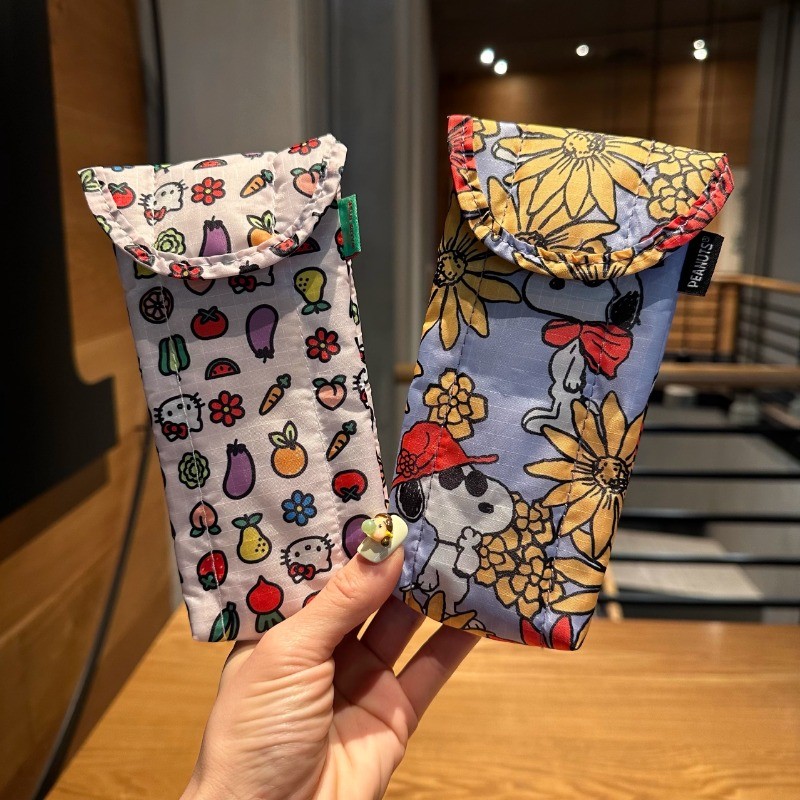 กระเป๋าเก็บแว่นตา การ์ตูนน่ารัก Snoopy Quilted Liner แว่นตากันแดด