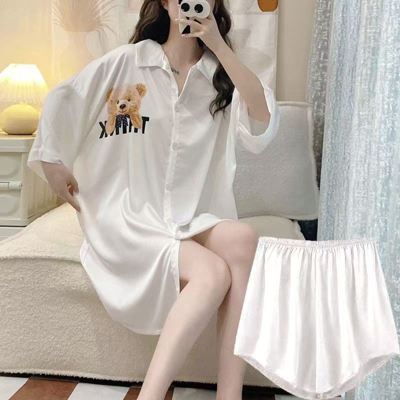 2025 ฤดูร้อนอินเทอร์เน็ตคนดัง High-End ผ้าไหมน้ําแข็งแขนสั้น Nightdress ผู้หญิงขนาดใหญ่เซ็กซี่เสื้อชุดนอนสาวกางเกงขาสั้น