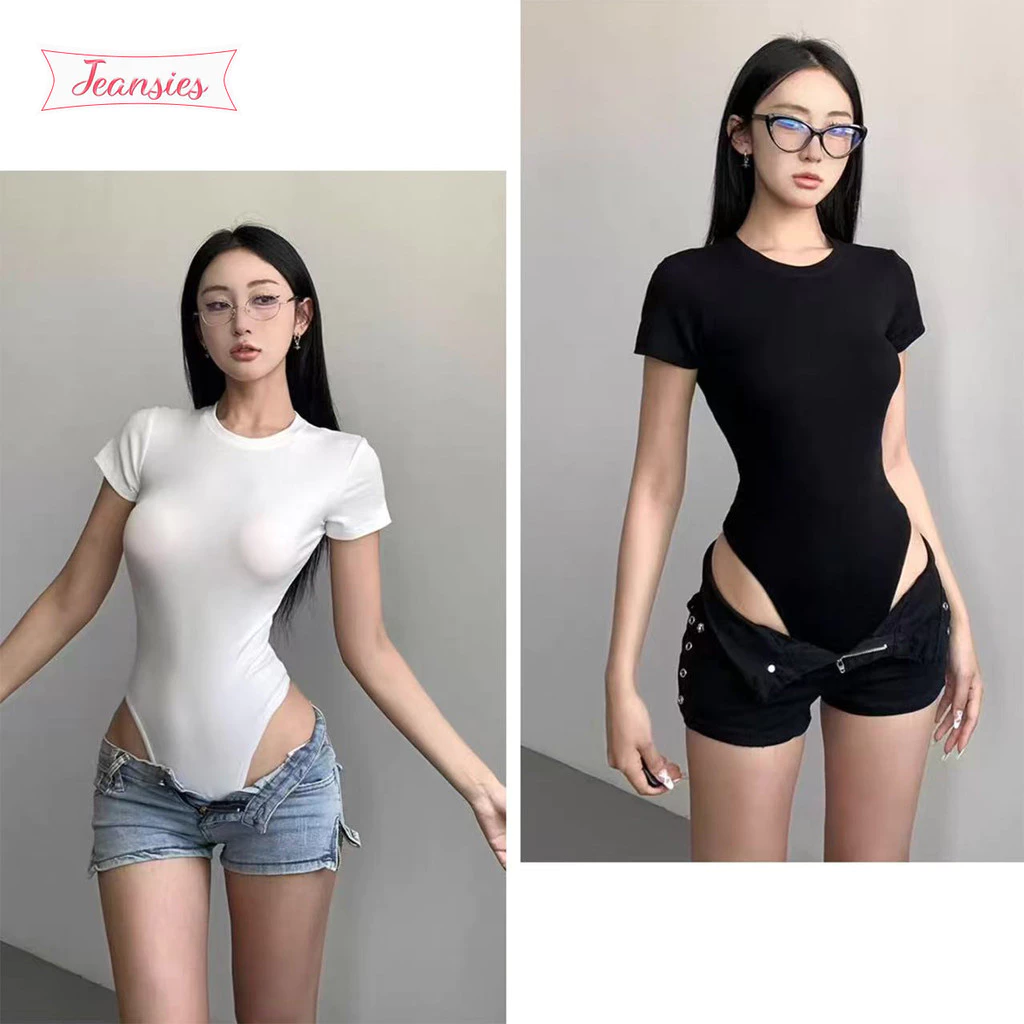 ชุดบอดี้สูทแขนสั้นสำหรับสาวๆ ดีไซน์เก๋ๆ เหมาะกับฤดูร้อน